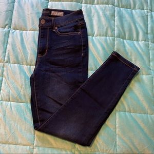 Aeropostale High-Waisted Jegging